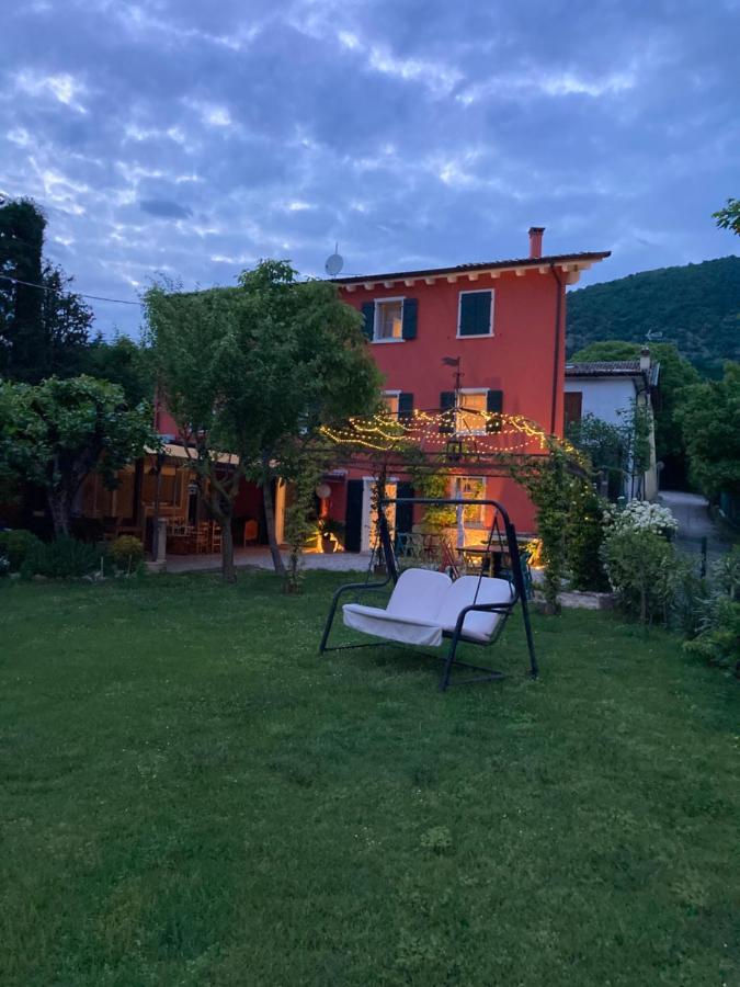 Redhouse Pesina Villa Costermano Eksteriør bilde